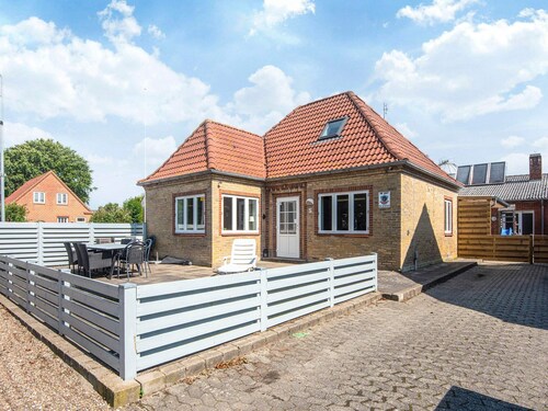 6 Person Holiday Home in Hojer