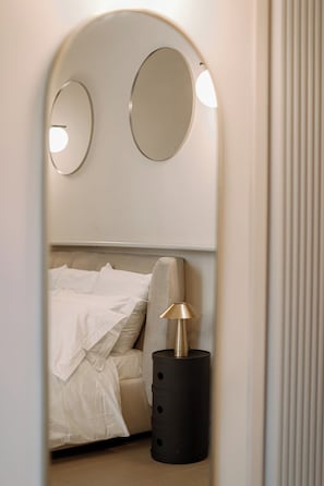 2 bedrooms, in-room safe, desk, free WiFi