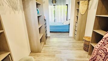 3 slaapkamers, een bureau, een strijkplank/strijkijzer, gratis wifi