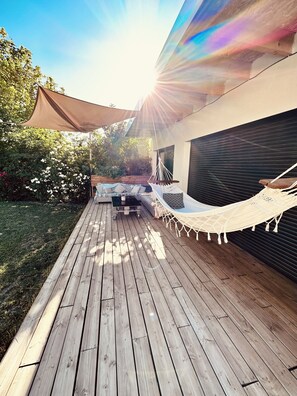 Terrace/patio - Villa Contemporaine au Calme en Plein Centre Ville (Avignon)