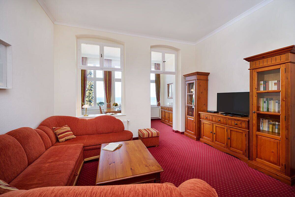 Comfort Apartment an der Meerseite (27/06) | 起居區 | 32-吋平面電視，提供有線頻道