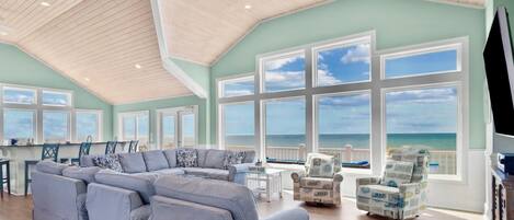 Smart TV, futbolito, tenis de mesa y libros