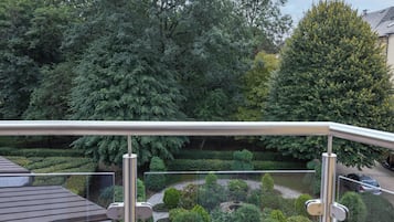 Family Apartment, Patio, Garden View | Terrace/patio