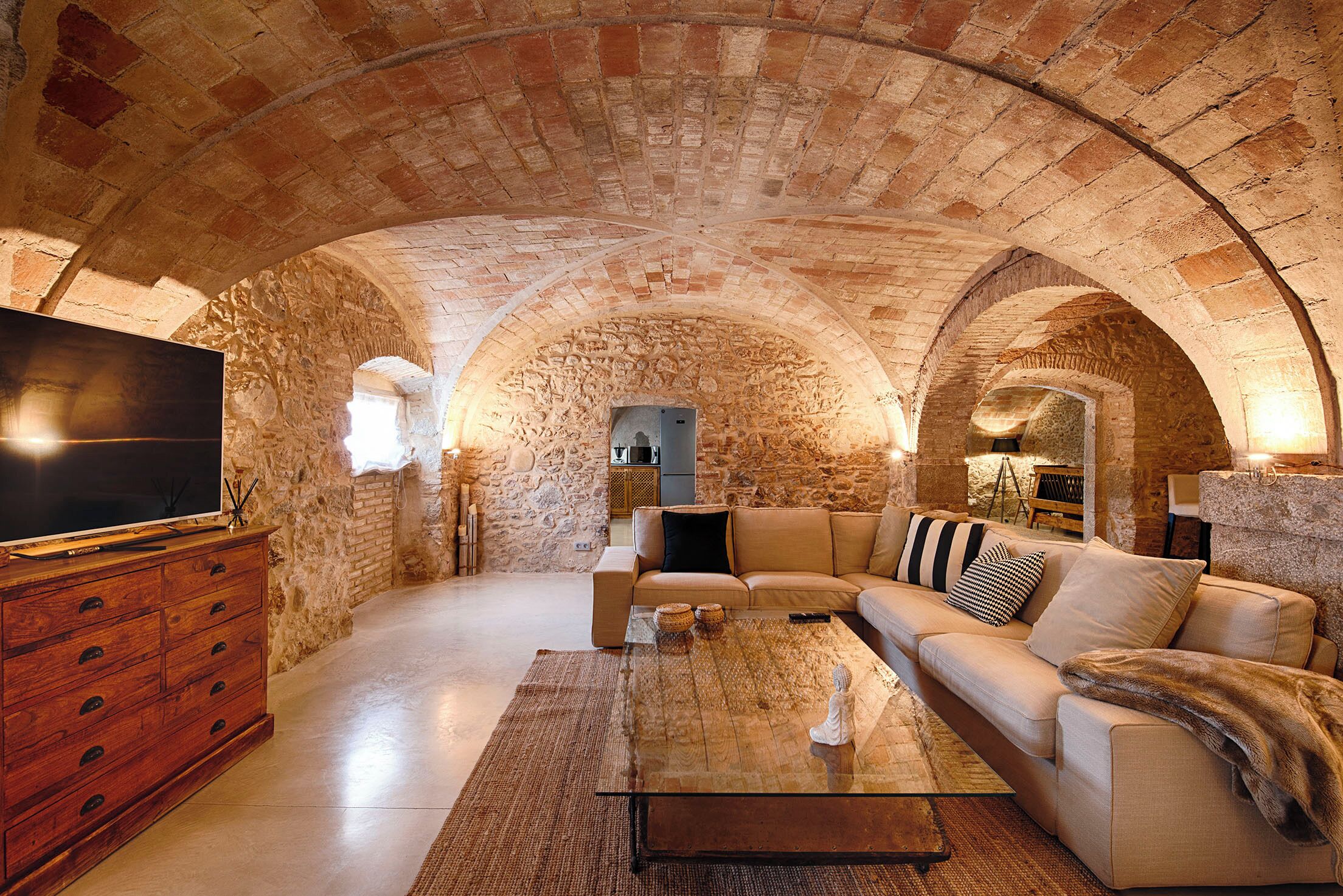 Smart TV, table football