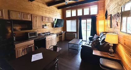 ATV TrailCamp: Larne's Lodge-- Just seconds from the HMT Pocahontas Trailhead!