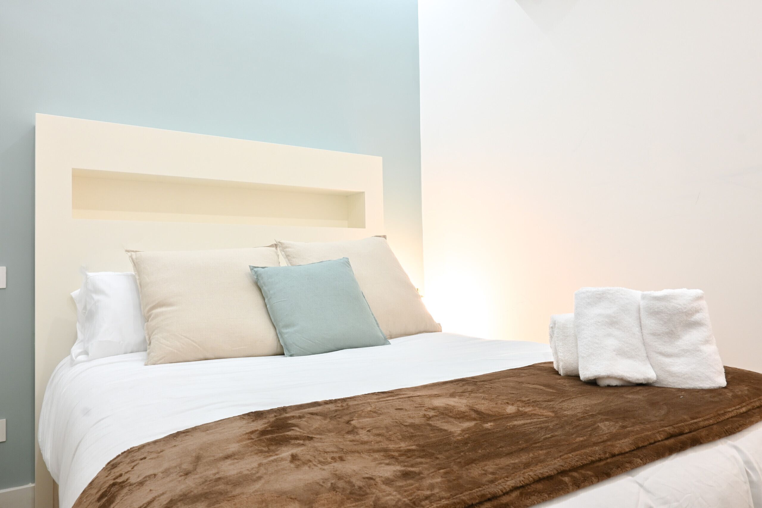 Silitysrauta/-lauta, ilmainen Wi-Fi