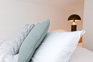 1 bedroom, iron/ironing board, free WiFi