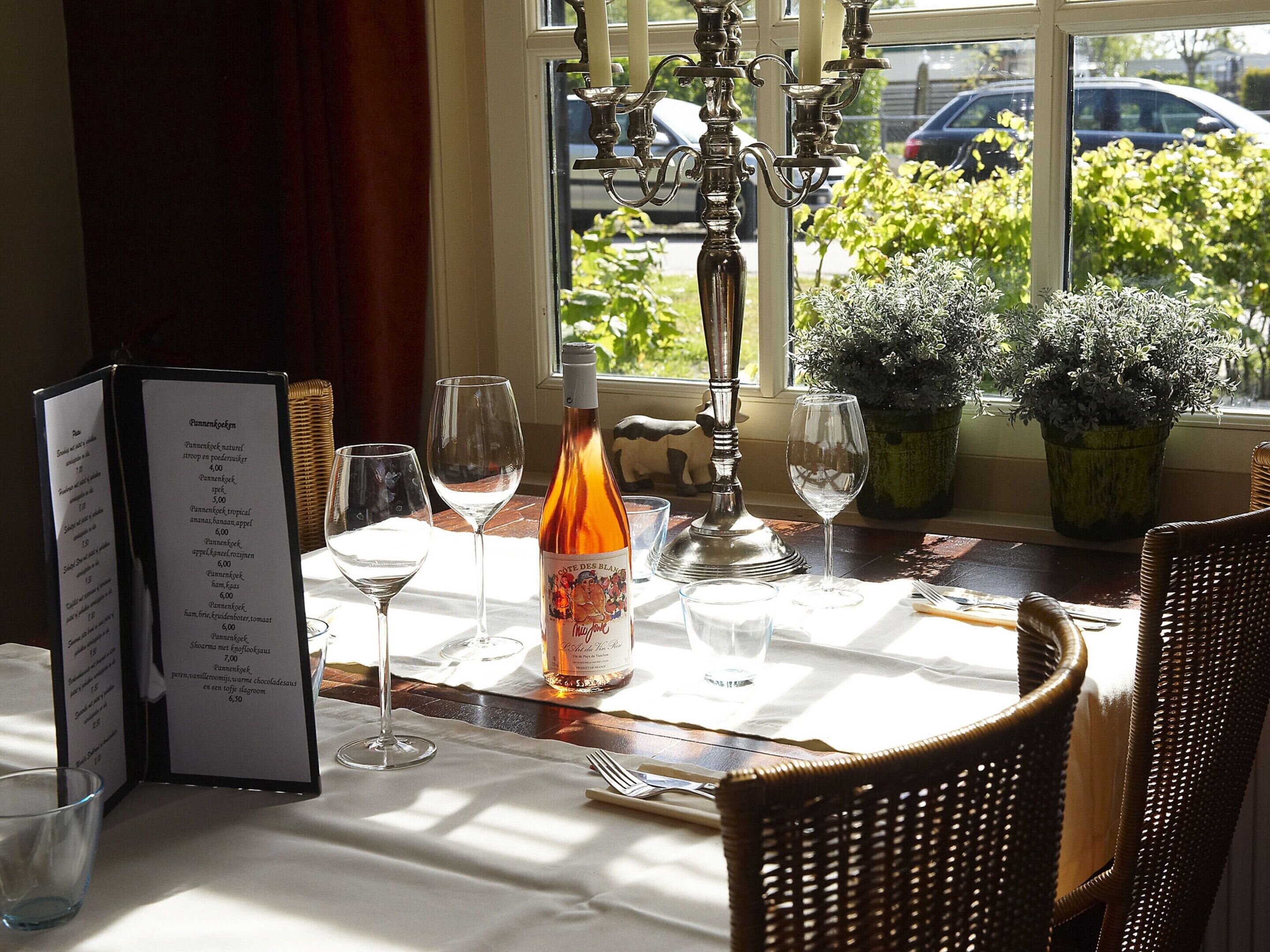 Chalet | Dining