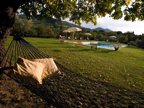 Spacious Home With Pool