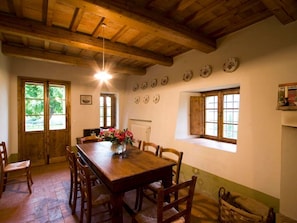 House | Dining - Spacious Holiday Home in Brisighella (Brisighella)