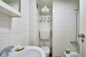 Apartment, 2 Schlafzimmer | Badezimmer | Handtücher