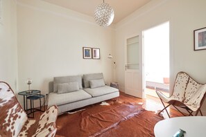 Apartment, 2 Bedrooms | Living room - Charming And Central Br Apartments, By Timecooler (Lisbon)