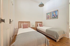 Apartment - Sunny Pink Street Historical Apt, By Timecooler (Lisbon)