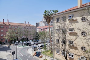 Exterior - Sunset Balcony Apartment, By Timecooler (Lisbon)