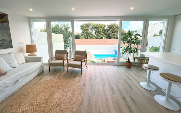 Villa | Living room | Flat-screen TV
