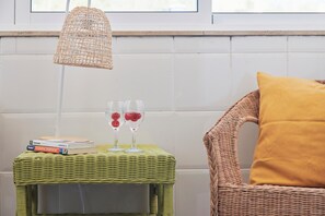 Apartment, 2 Bedrooms | Living room - Central & Sunny 2Br Apt Near Beach, By Timecooler (Setubal)