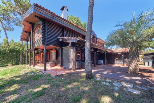Beach & Golf Retreat W Amazing Pool, By Timecooler