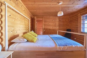 Villa | 5 soverom, strykejern/-brett, reiseseng for barn og wi-fi (inkludert)
