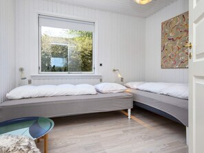 House | 3 bedrooms, individually furnished - 4 Star Holiday Home in Ronde (Ronde)