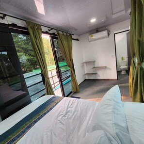 วิลล่า, พร้อมสิ่งอำนวยความสะดวกสำหรับผู้พิการ, สูบบุหรี่ได้ | 4 ห้องนอน, อินเทอร์เน็ตความเร็วสูง