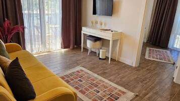 Suite Familiale | 1 chambre, coffres-forts dans les chambres, Wi-Fi gratuit