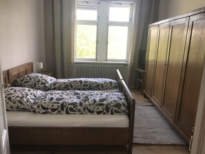 3 habitaciones y muebles diferentes 
