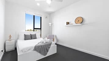 2 chambres, fer et planche à repasser, Wi-Fi, draps fournis