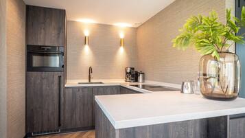 House | Private kitchen | Toaster, highchair