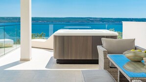 Property amenity - Luxury Villa With Pool, Wellness and sea View (Jasenice)