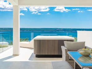 Property amenity - Luxury Villa With Pool, Wellness and sea View (Jasenice)