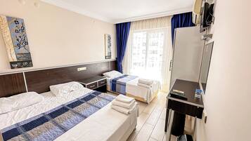 ห้องเบสิกทวิน, ระเบียง | โต๊ะทำงาน, Wi-Fi ฟรี