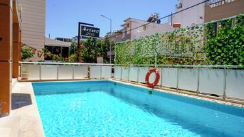 Seasonal outdoor pool