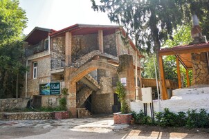 Área de parrillas y picnic