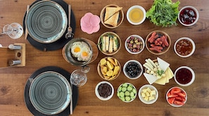 Tägliches inbegriffenes Frühstücksbuffet