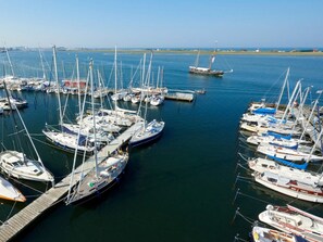 Exterior - Houseboat Seahorse Comfortable Vacation Home (Heiligenhafen)