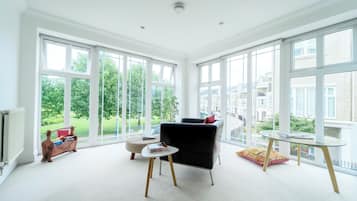 House | Living area | TV