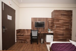 Studio Superior | Seprai Frette Italia, seprai premium, brankas, dan kedap suara