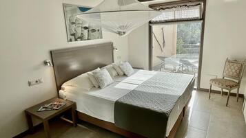 1 bedroom, individually furnished, bed sheets