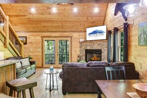 TV connectée, cheminée, jeux vidéo, espaces bureaux