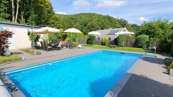 House | Kolam renang | Kolam renang terbuka