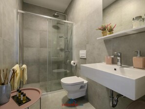 House | Bathroom - Villa Dora - Apt 1 "groen" (Pula)