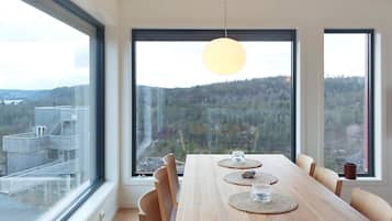 House | Dining