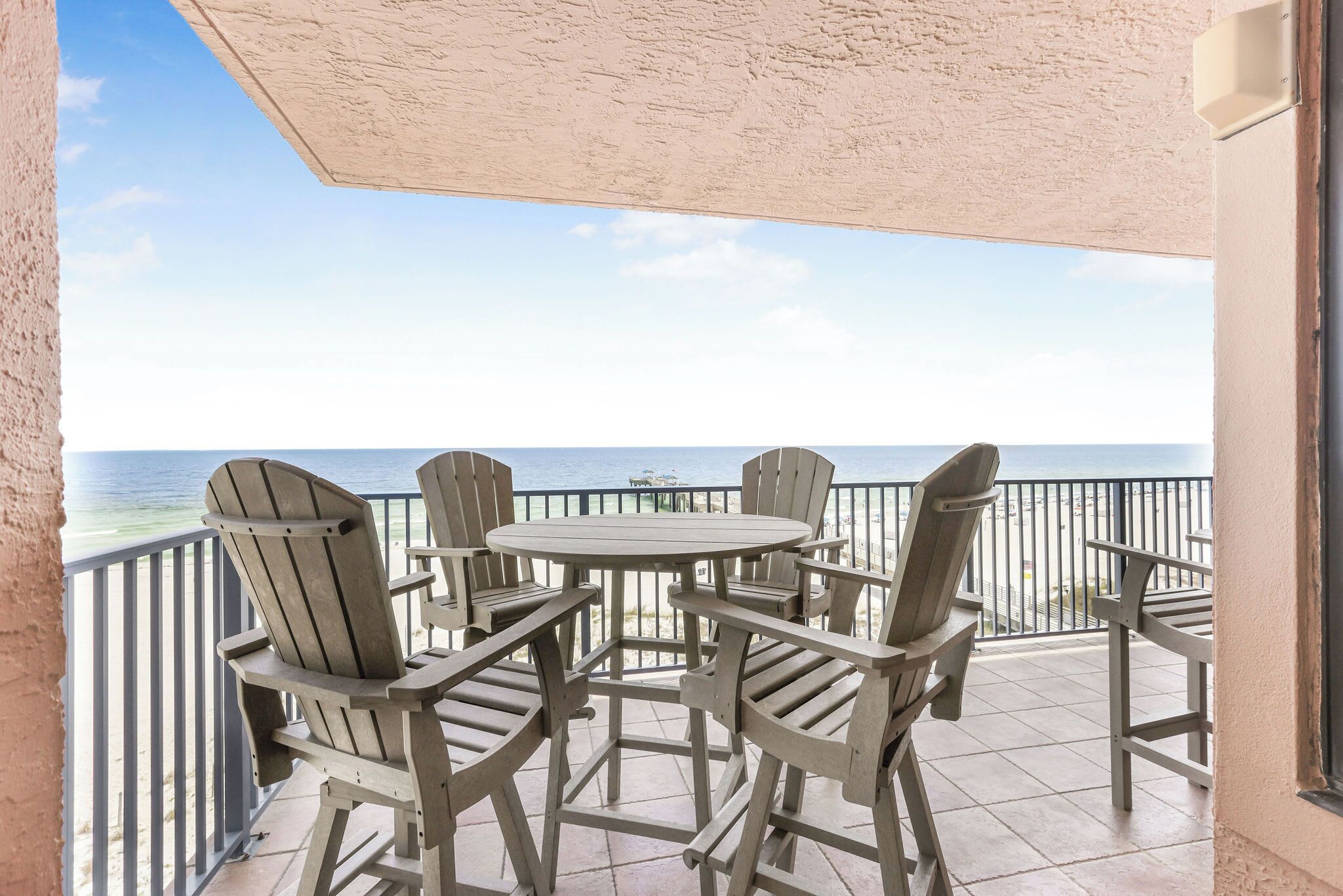 屋外ダイニングエリア