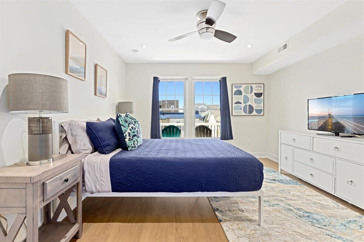 3 Schlafzimmer, Schreibtisch, Bügeleisen/Bügelbrett, Reisekinderbett