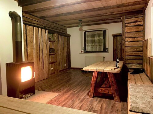 Rustic holiday home for 12 people