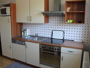 Apartment | Private kitchen | Oven, toaster, high chair - Cosy Apartment in Porta Westfalica (Porta Westfalica)