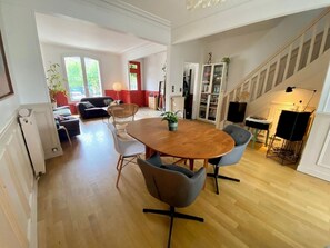 Interior - Charmante Maison Meulière Proche de Paris, Bord du Canal de L'ourcq (Noisy-le-Sec)