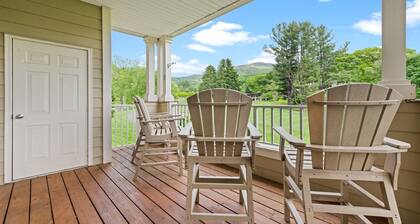 Luxury 2B/2BA Condo Perched Overlooking the 9th Hole Fairway