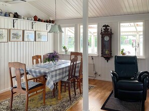 House | Dining