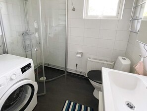 House | Bathroom